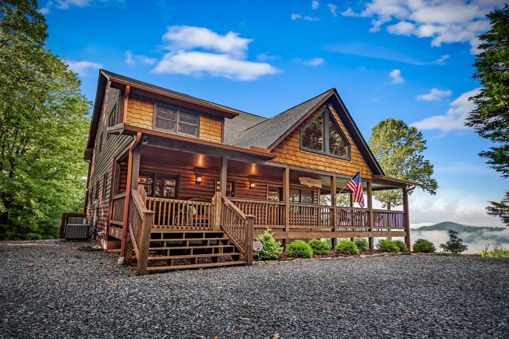 Mineral Bluff, Georgia, 30559, United States, 4 Bedrooms Bedrooms, ,4 BathroomsBathrooms,Residential,Active,1929467