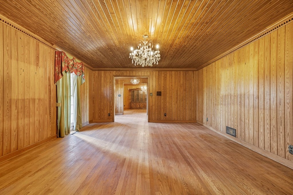 Ellijay, Georgia, 30540, United States, 4 Bedrooms Bedrooms, ,4 BathroomsBathrooms,Residential,Active,1954327