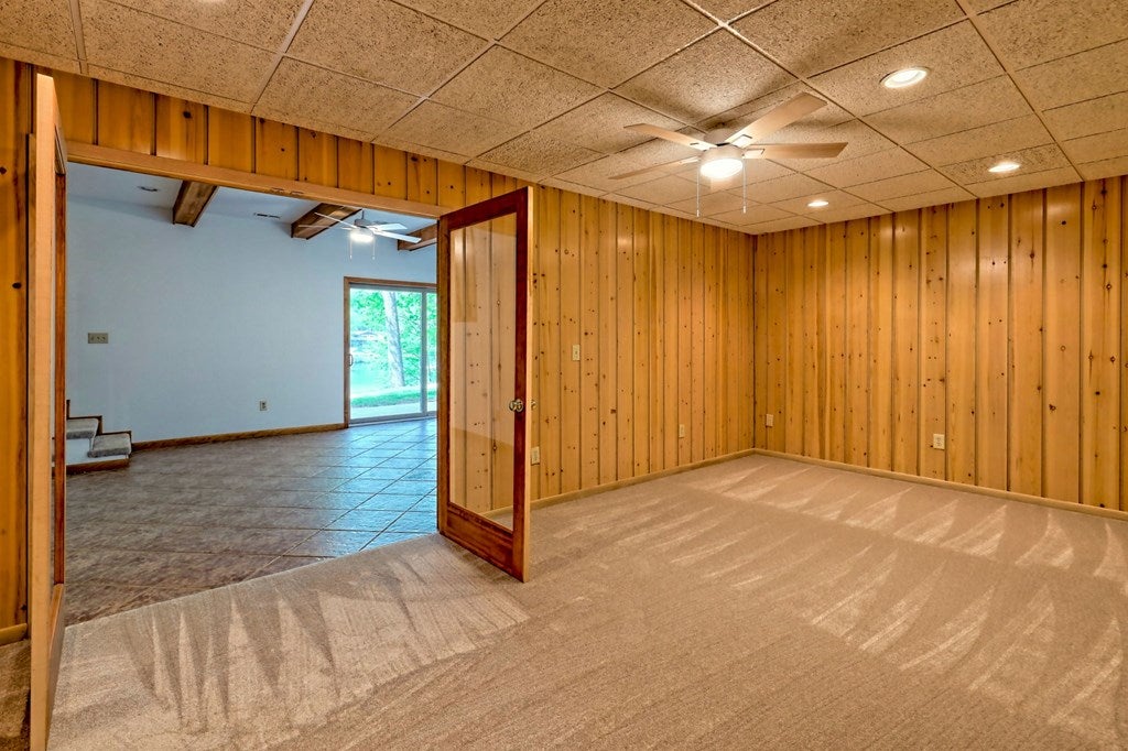 Hiawassee, Georgia, 30546, United States, 3 Bedrooms Bedrooms, ,3 BathroomsBathrooms,Residential,Active,1790158
