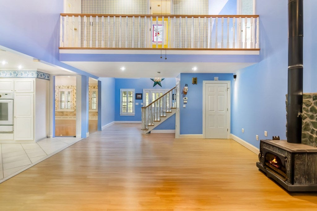 Blairsville, Georgia, 30512, United States, 5 Bedrooms Bedrooms, ,4 BathroomsBathrooms,Residential,Active,1741628