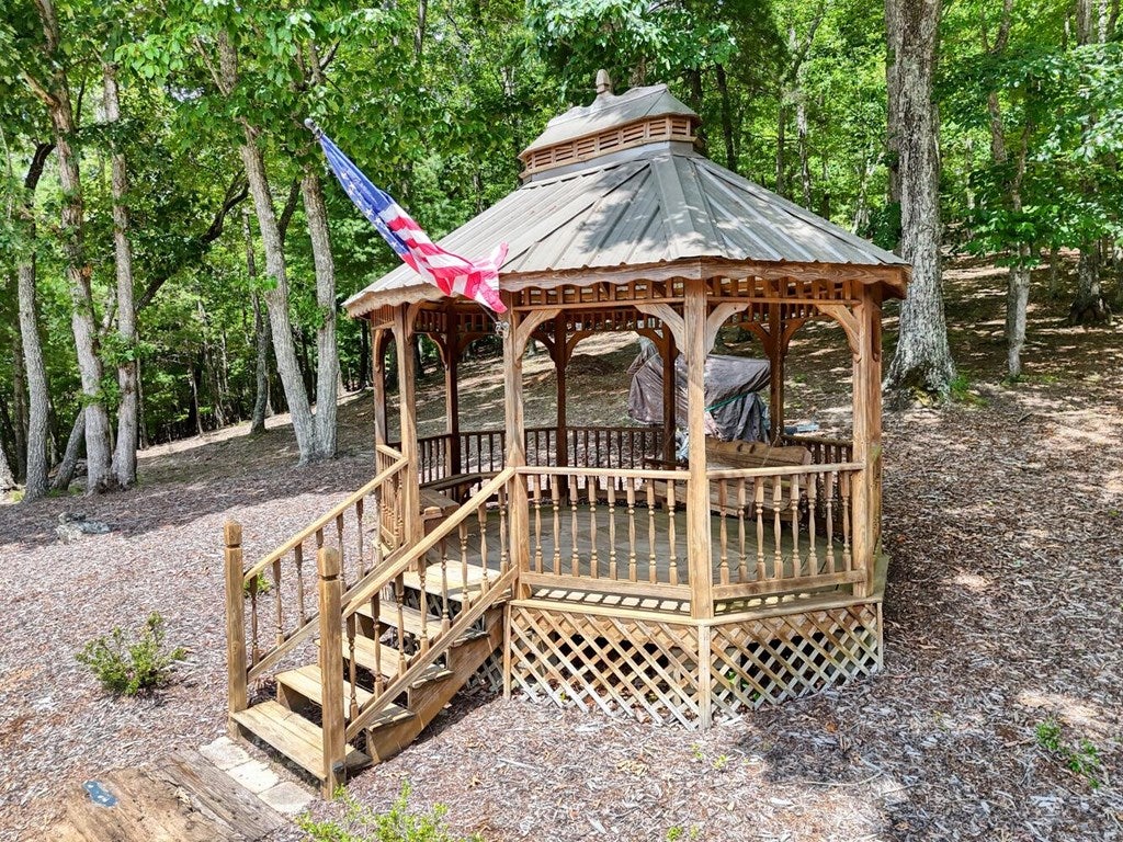 Blairsville, Georgia, 30512, United States, 4 Bedrooms Bedrooms, ,4 BathroomsBathrooms,Residential,Active,1892611