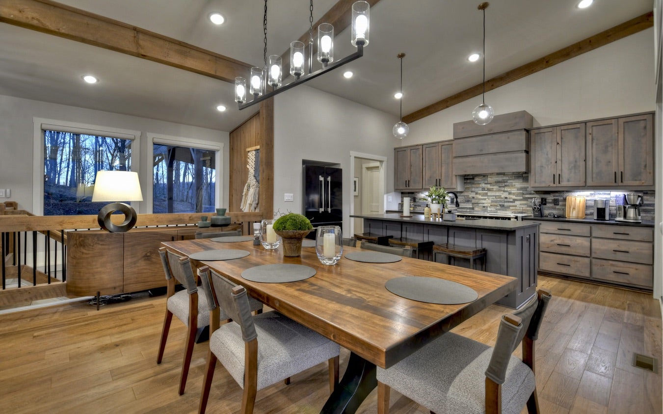 Morganton, Georgia, 30560, United States, 3 Bedrooms Bedrooms, ,4 BathroomsBathrooms,Residential,Active,2007013