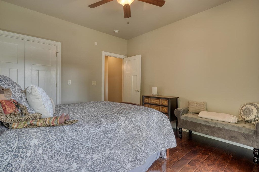 Blairsville, Georgia, 30512, United States, 4 Bedrooms Bedrooms, ,4 BathroomsBathrooms,Residential,Active,1850663