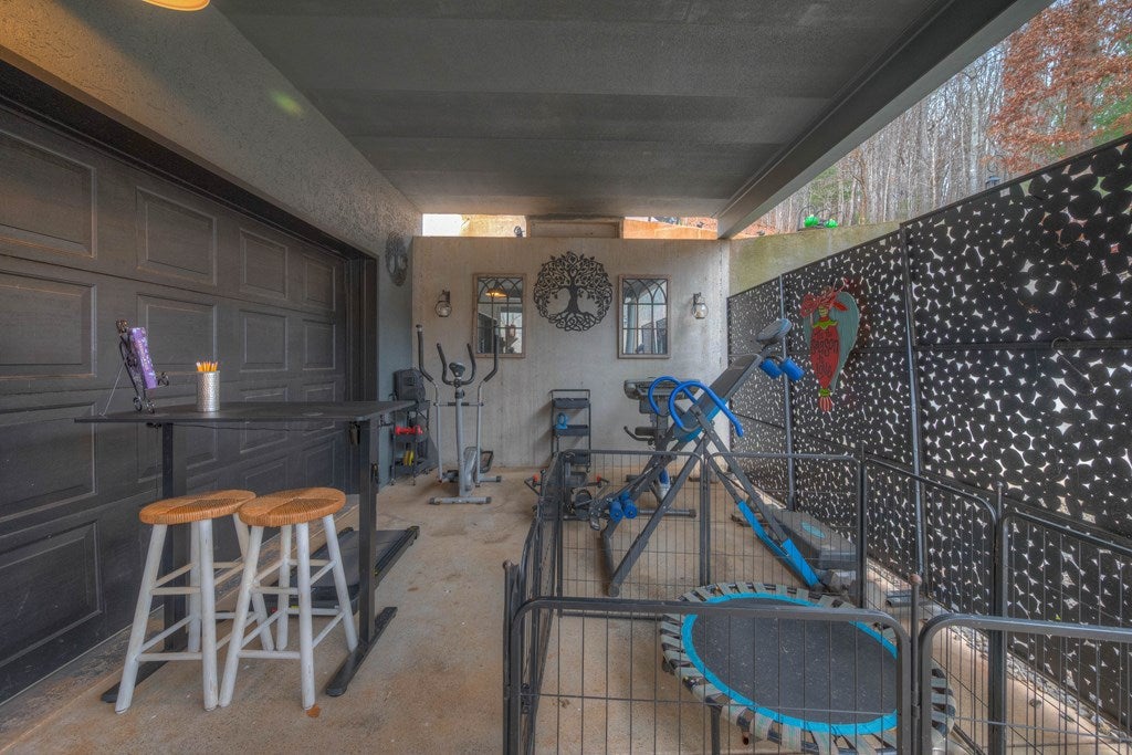 Hiawassee, Georgia, 30546, United States, 3 Bedrooms Bedrooms, ,2 BathroomsBathrooms,Residential,Active,2007353