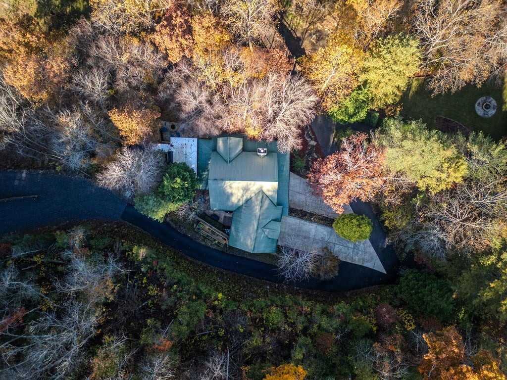 Blue Ridge, Georgia, 30513, United States, 4 Bedrooms Bedrooms, ,4 BathroomsBathrooms,Residential,Active,1990018