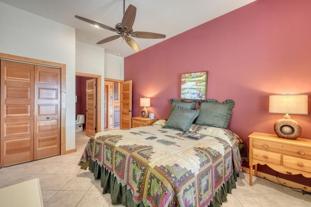 Blairsville, Georgia, 30512, United States, 4 Bedrooms Bedrooms, ,6 BathroomsBathrooms,Residential,Active,1934771