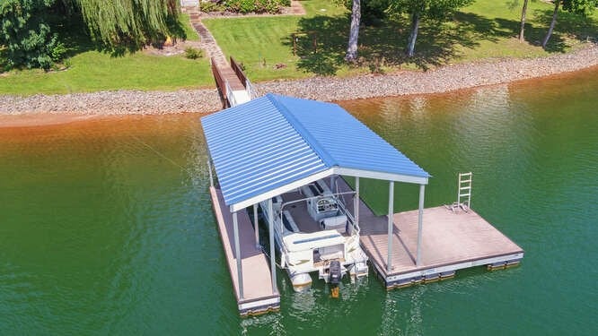 Hiawassee, Georgia, 30546, United States, 4 Bedrooms Bedrooms, ,3 BathroomsBathrooms,Residential,Active,1945082