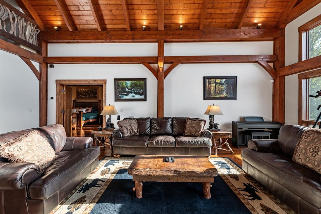 Ellijay, Georgia, 30536, United States, 5 Bedrooms Bedrooms, ,5 BathroomsBathrooms,Residential,Active,1973280