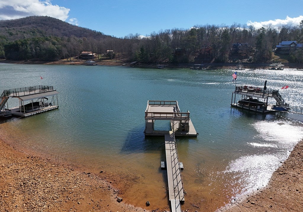 Blairsville, Georgia, 30512, United States, 3 Bedrooms Bedrooms, ,3 BathroomsBathrooms,Residential,Active,2009171