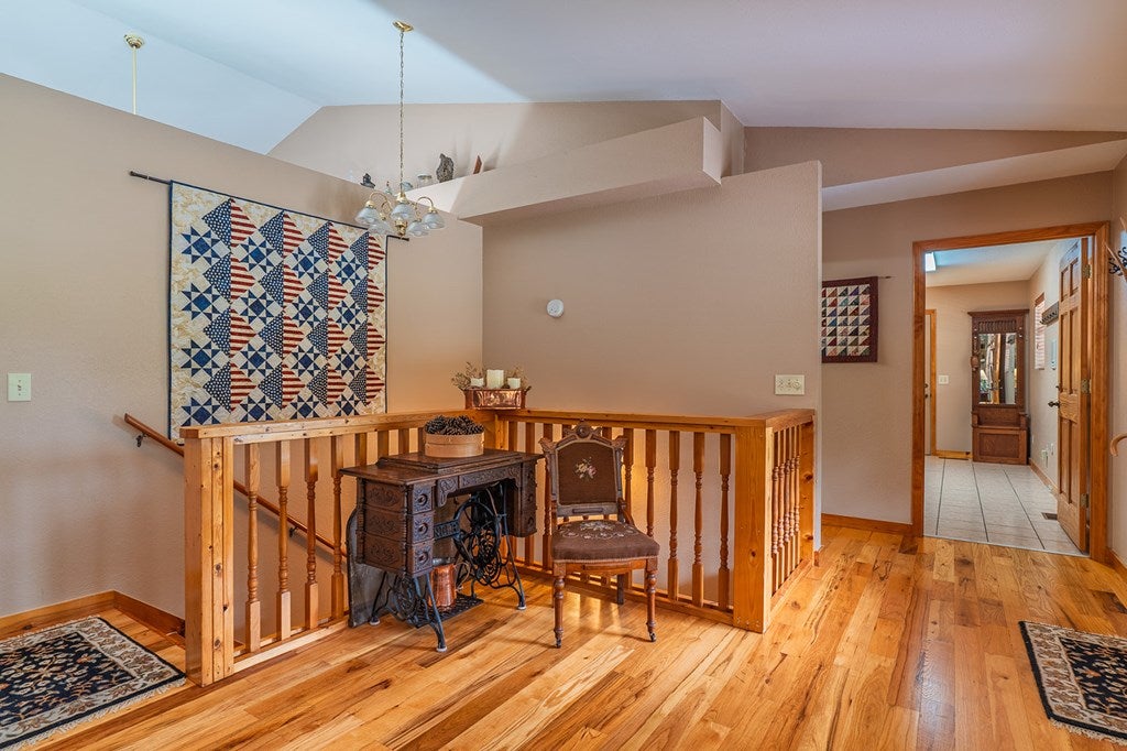 Copperhill, Tennessee, 37317, United States, 5 Bedrooms Bedrooms, ,6 BathroomsBathrooms,Residential,Active,1871227