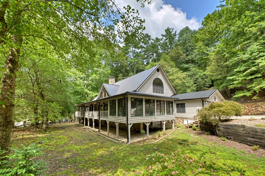 Ellijay, Georgia, 30536, United States, 3 Bedrooms Bedrooms, ,5 BathroomsBathrooms,Residential,Active,1926905
