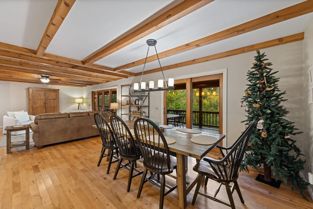 Blue Ridge, Georgia, 30513, United States, 4 Bedrooms Bedrooms, ,3 BathroomsBathrooms,Residential,Active,1945235