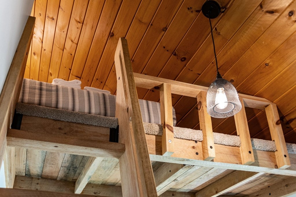 Morganton, Georgia, 30560, United States, 4 Bedrooms Bedrooms, ,3 BathroomsBathrooms,Residential,Pending,1858671