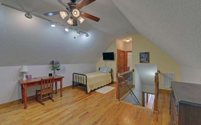 Hiawassee, Georgia, 30546, United States, 4 Bedrooms Bedrooms, ,3 BathroomsBathrooms,Residential,Active,1945082