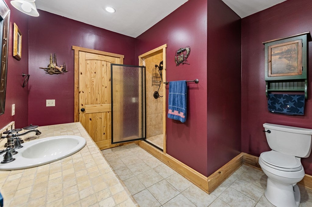 Brasstown, North Carolina, 28902, United States, 4 Bedrooms Bedrooms, ,5 BathroomsBathrooms,Residential,Active,1810516