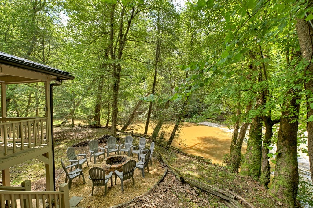 Ellijay, Georgia, 30536, United States, 3 Bedrooms Bedrooms, ,5 BathroomsBathrooms,Residential,Active,1926905