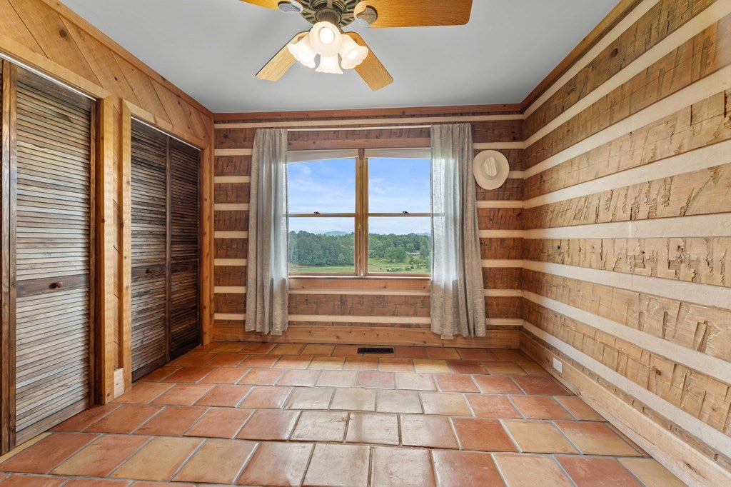 Warne, North Carolina, 28909, United States, 3 Bedrooms Bedrooms, ,3 BathroomsBathrooms,Residential,Active,1859363