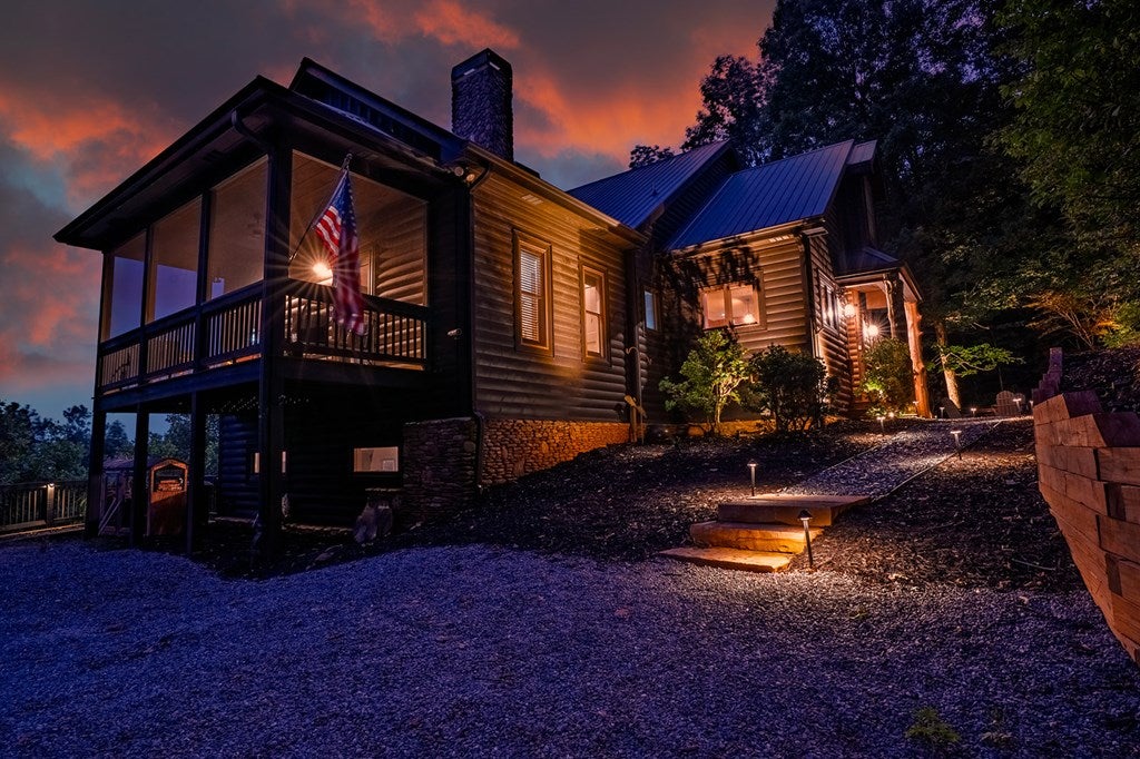 Ellijay, Georgia, 30536, United States, 6 Bedrooms Bedrooms, ,5 BathroomsBathrooms,Residential,Active,1929800