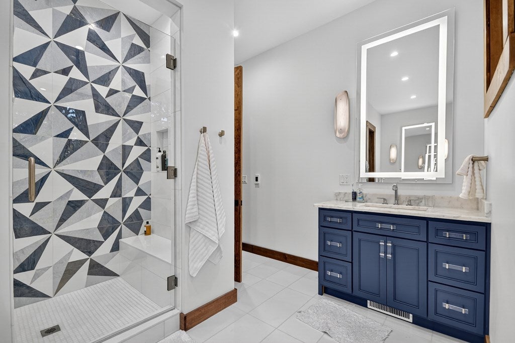 Blue Ridge, Georgia, 30513, United States, 5 Bedrooms Bedrooms, ,5 BathroomsBathrooms,Residential,Active,1945259