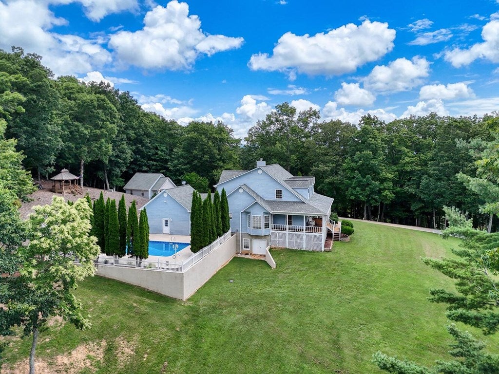 Blairsville, Georgia, 30512, United States, 4 Bedrooms Bedrooms, ,4 BathroomsBathrooms,Residential,Active,1892611