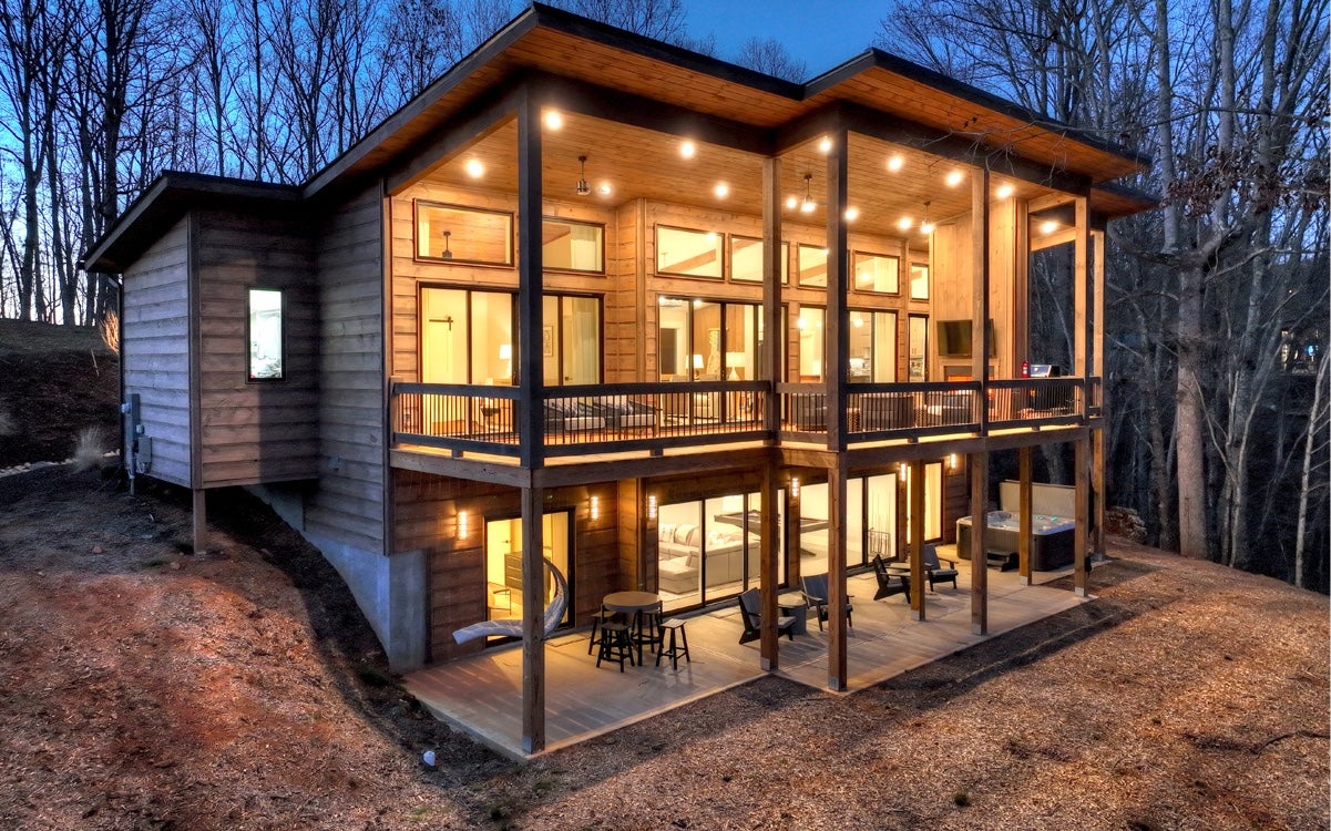 Morganton, Georgia, 30560, United States, 3 Bedrooms Bedrooms, ,4 BathroomsBathrooms,Residential,Active,2007013