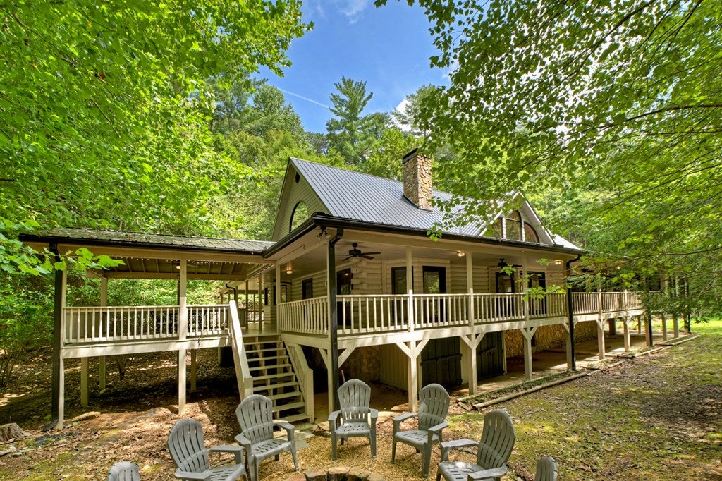 Ellijay, Georgia, 30536, United States, 3 Bedrooms Bedrooms, ,5 BathroomsBathrooms,Residential,Active,1926905