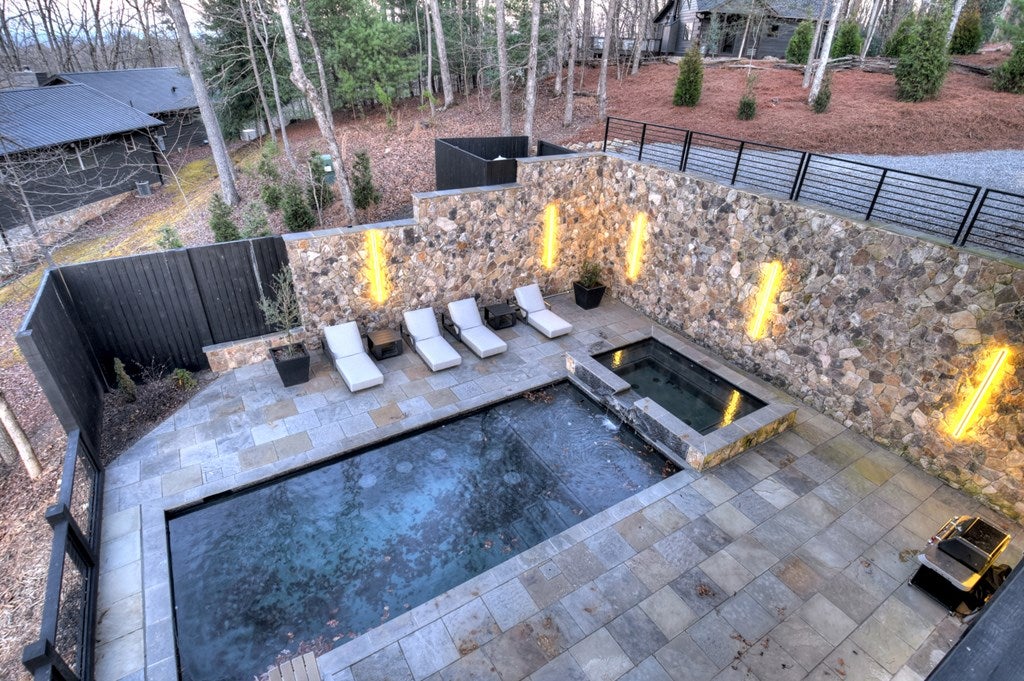 Blue Ridge, Georgia, 30513, United States, 5 Bedrooms Bedrooms, ,6 BathroomsBathrooms,Residential,Active,2017447