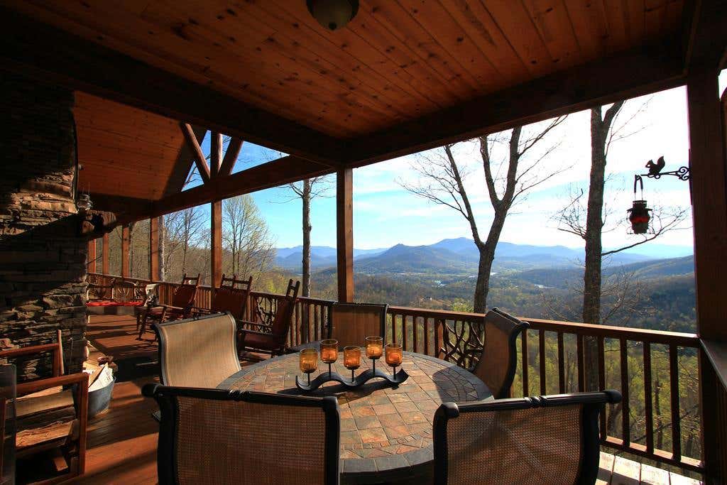 1689 LONG RIDGE Rd