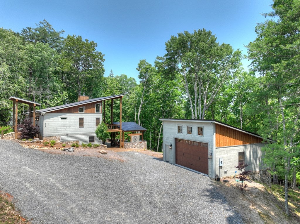 Morganton, Georgia, 30560, United States, 4 Bedrooms Bedrooms, ,4 BathroomsBathrooms,Residential,Active,1844261