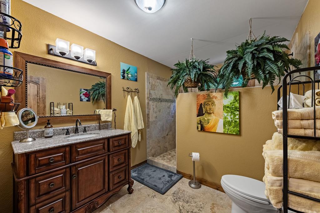 Ellijay, Georgia, 30536, United States, 5 Bedrooms Bedrooms, ,5 BathroomsBathrooms,Residential,Active,1973280