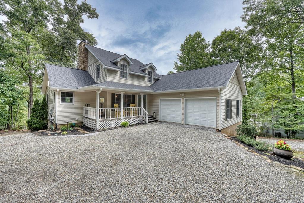 Blairsville, Georgia, 30512, United States, 4 Bedrooms Bedrooms, ,4 BathroomsBathrooms,Residential,Active,1920254