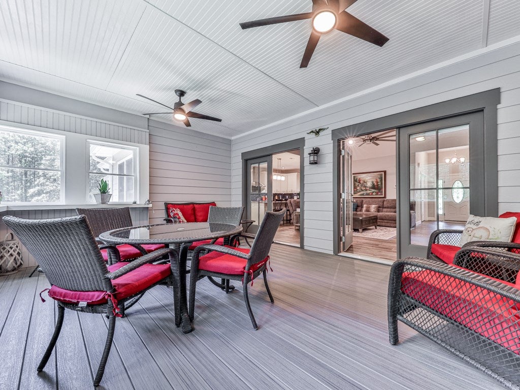 Ellijay, Georgia, 30540, United States, 4 Bedrooms Bedrooms, ,5 BathroomsBathrooms,Residential,Active,2007131