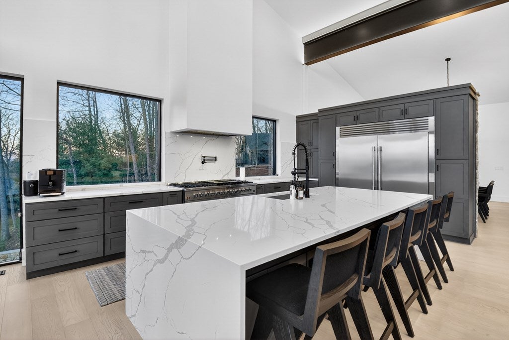 Blue Ridge, Georgia, 30513, United States, 5 Bedrooms Bedrooms, ,6 BathroomsBathrooms,Residential,Active,2017447