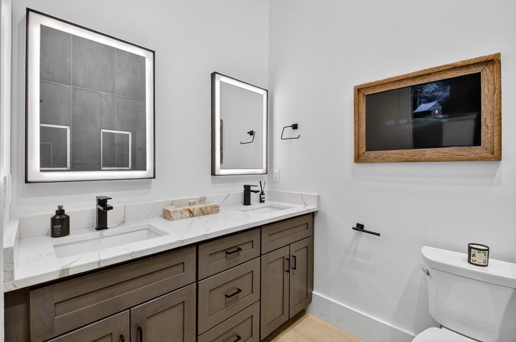 Blue Ridge, Georgia, 30513, United States, 5 Bedrooms Bedrooms, ,6 BathroomsBathrooms,Residential,Active,2017447