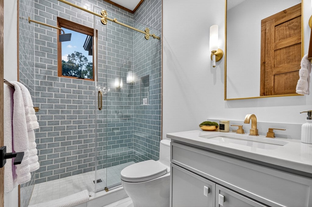 Blue Ridge, Georgia, 30513, United States, 5 Bedrooms Bedrooms, ,5 BathroomsBathrooms,Residential,Active,1945259