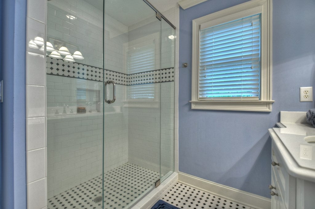 Ellijay, Georgia, 30536, United States, 6 Bedrooms Bedrooms, ,7 BathroomsBathrooms,Residential,Active,1790226