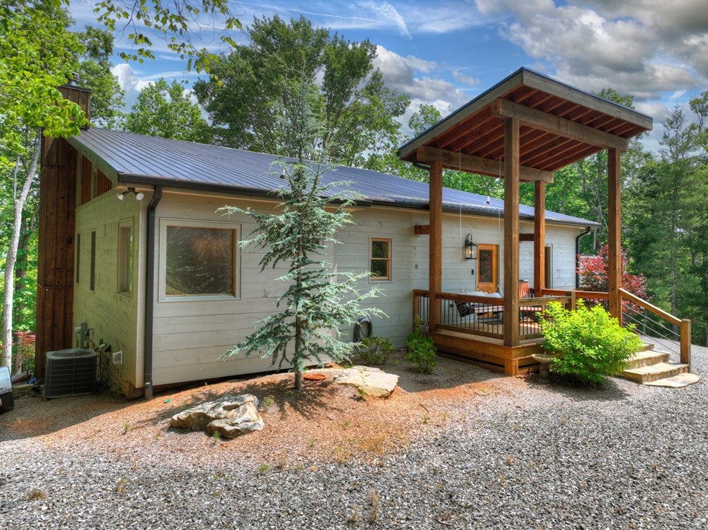 Morganton, Georgia, 30560, United States, 4 Bedrooms Bedrooms, ,4 BathroomsBathrooms,Residential,Active,1844261