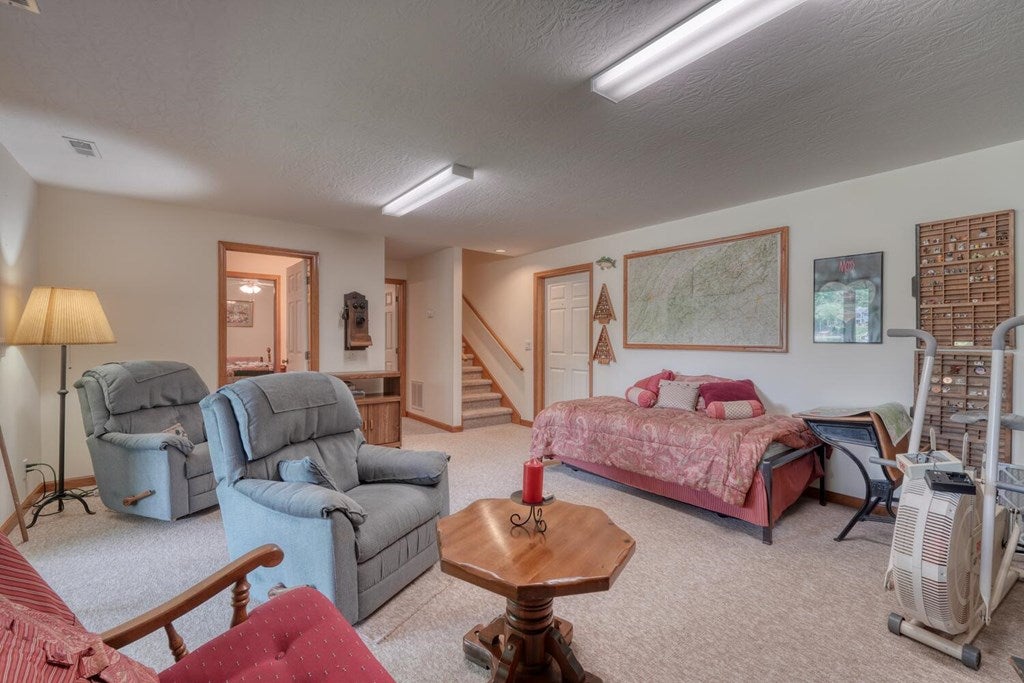 Blairsville, Georgia, 30512, United States, 3 Bedrooms Bedrooms, ,3 BathroomsBathrooms,Residential,Active,1877859
