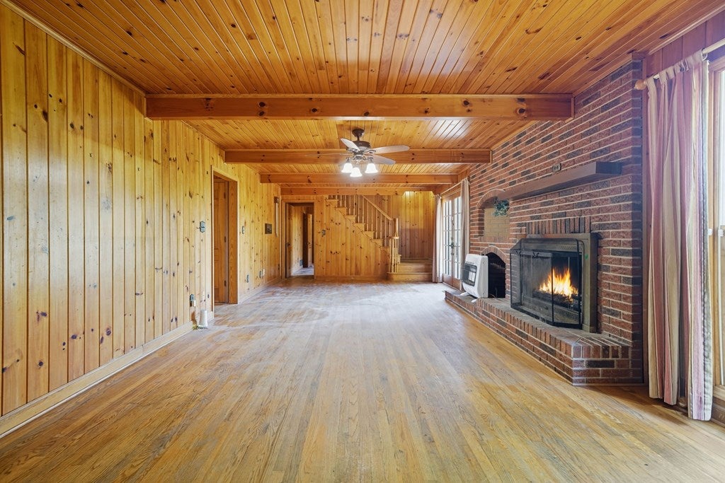 Ellijay, Georgia, 30540, United States, 4 Bedrooms Bedrooms, ,4 BathroomsBathrooms,Residential,Active,1954327