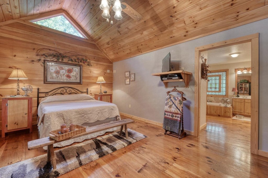 Blairsville, Georgia, 30512, United States, 3 Bedrooms Bedrooms, ,4 BathroomsBathrooms,Residential,Active,1877837