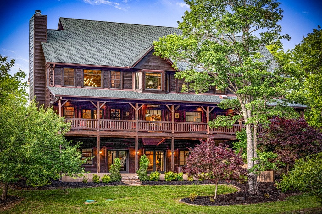 Brasstown, North Carolina, 28902, United States, 4 Bedrooms Bedrooms, ,5 BathroomsBathrooms,Residential,Active,1810516