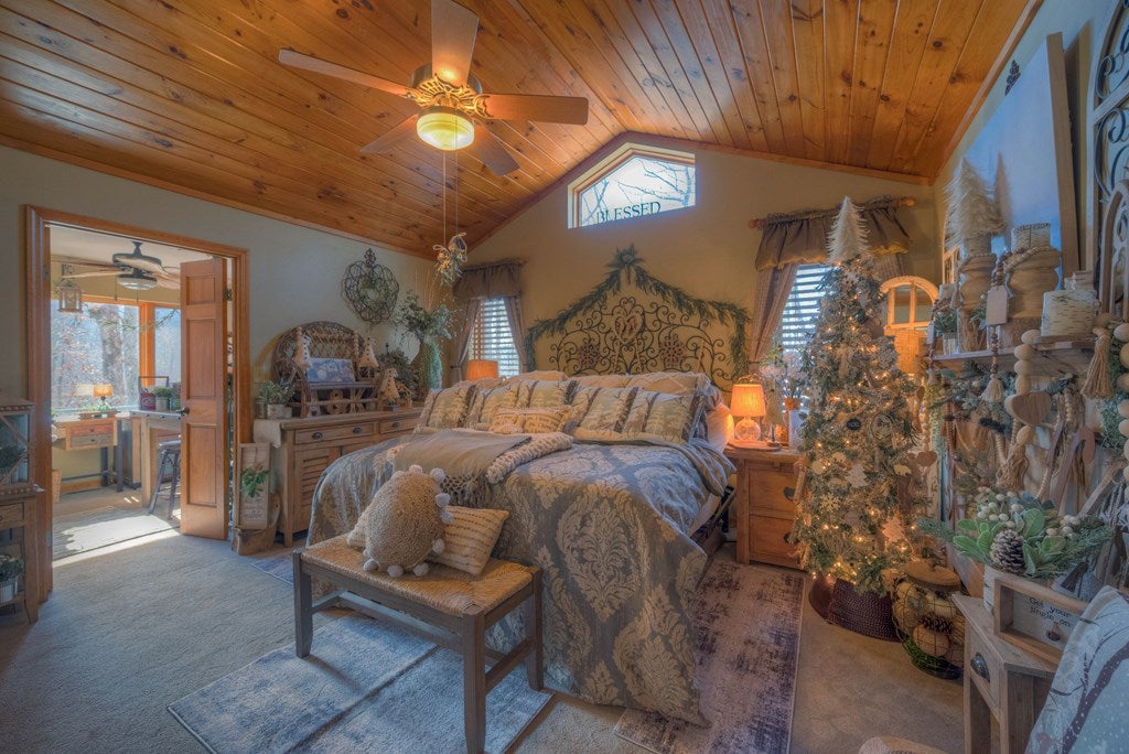 Hiawassee, Georgia, 30546, United States, 3 Bedrooms Bedrooms, ,2 BathroomsBathrooms,Residential,Active,2007353