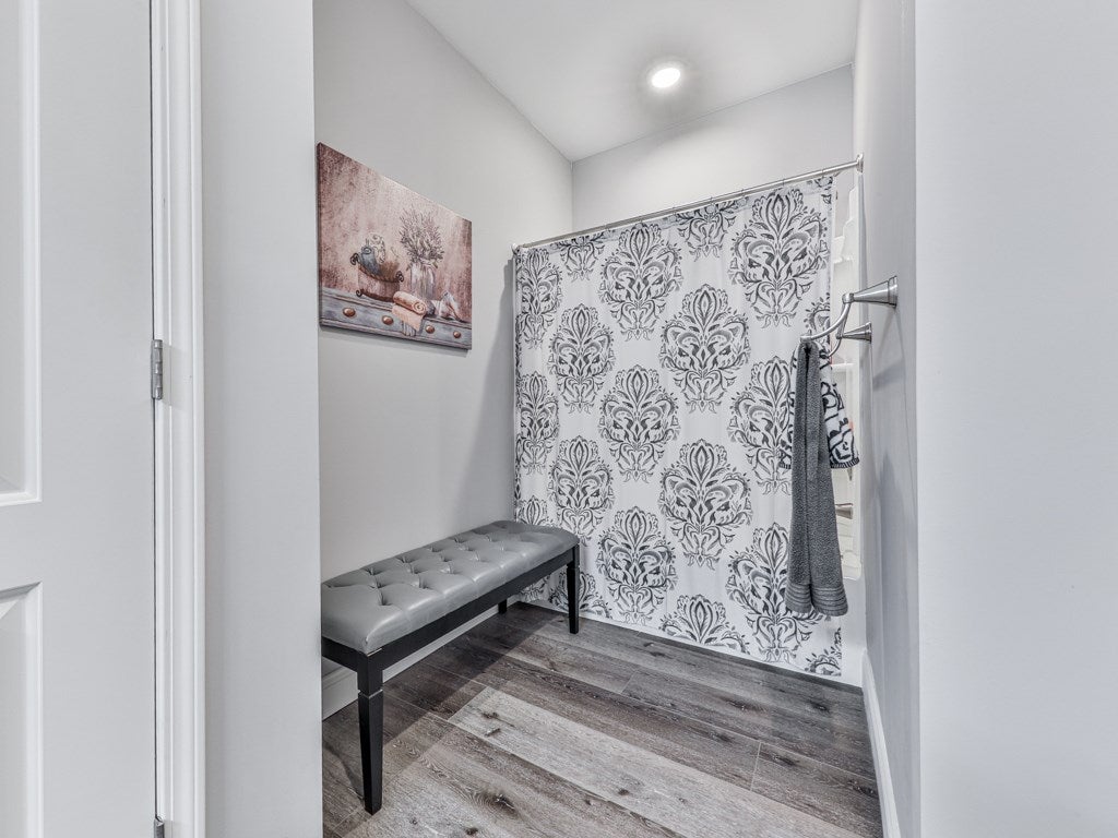 Ellijay, Georgia, 30540, United States, 4 Bedrooms Bedrooms, ,5 BathroomsBathrooms,Residential,Active,2007131