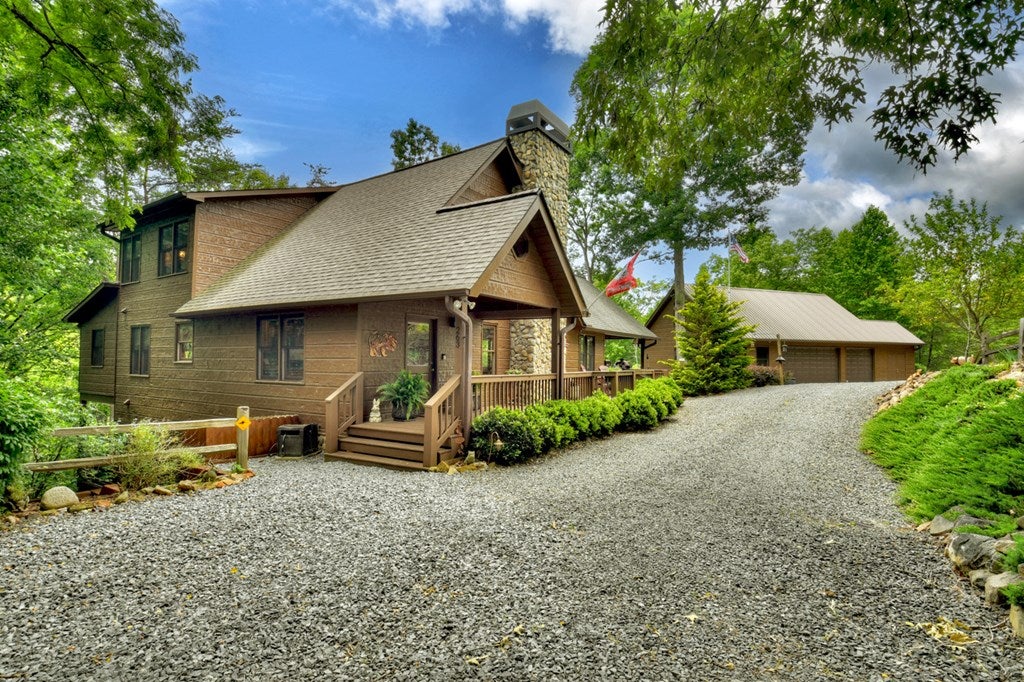 Morganton, Georgia, 30560, United States, 4 Bedrooms Bedrooms, ,6 BathroomsBathrooms,Residential,Active,1944072