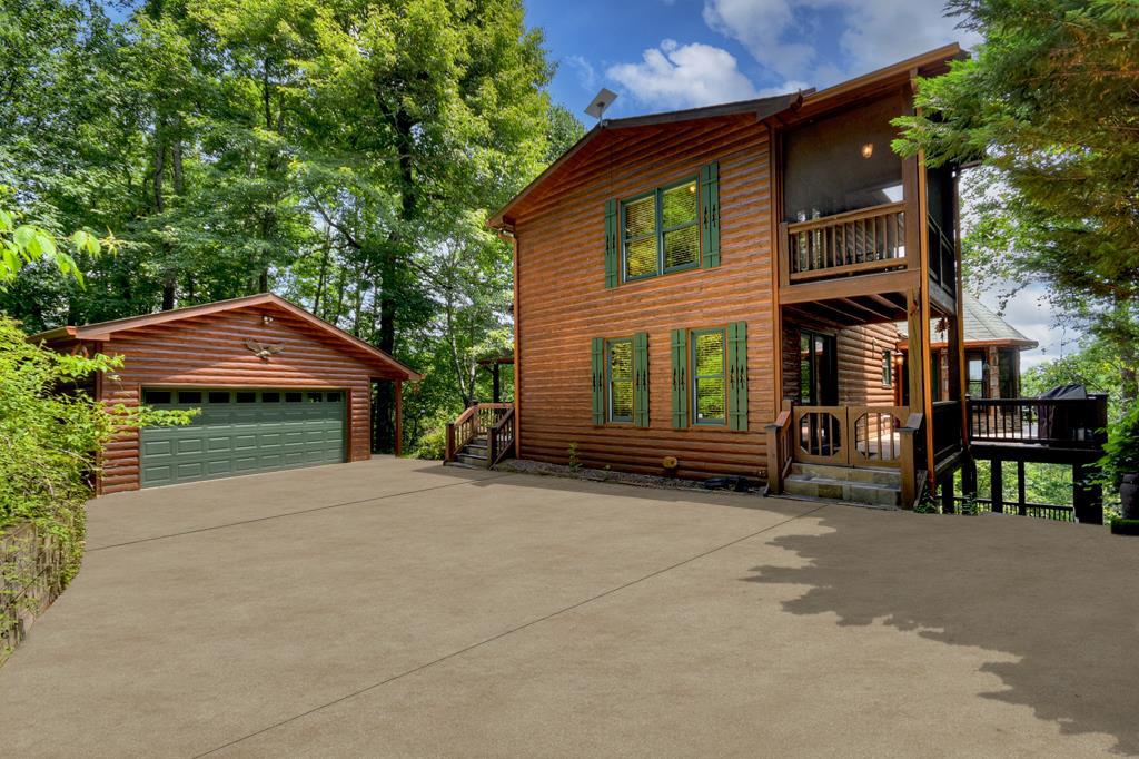 Blue Ridge, Georgia, 30513, United States, 4 Bedrooms Bedrooms, ,4 BathroomsBathrooms,Residential,Active,1877814