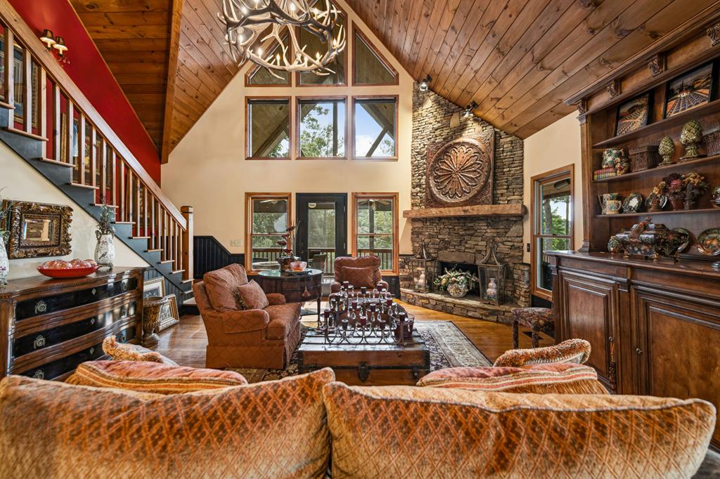 Ellijay, Georgia, 30536, United States, 4 Bedrooms Bedrooms, ,3 BathroomsBathrooms,Residential,Active,1863273