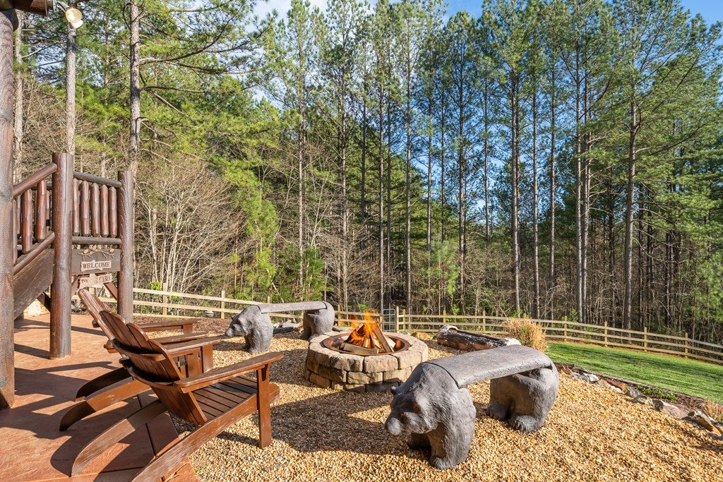 Murphy, North Carolina, 28906, United States, 4 Bedrooms Bedrooms, ,7 BathroomsBathrooms,Residential,Active,1748698