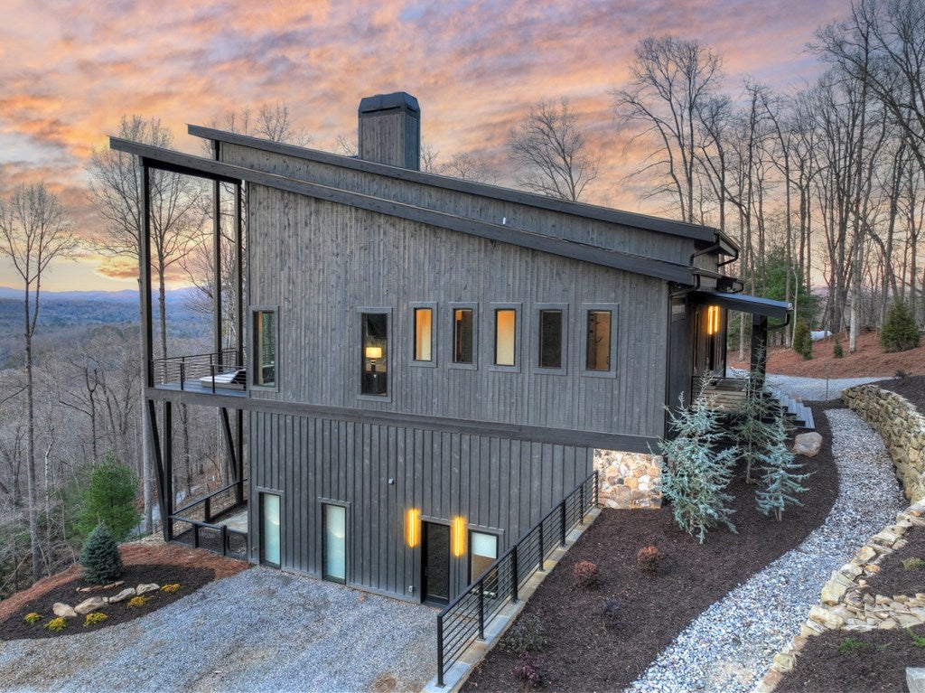 Blue Ridge, Georgia, 30513, United States, 5 Bedrooms Bedrooms, ,6 BathroomsBathrooms,Residential,Active,2017447