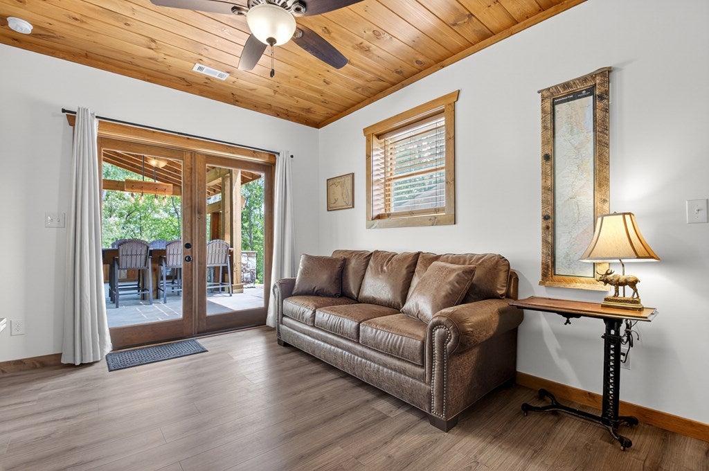 Morganton, Georgia, 30560, United States, 4 Bedrooms Bedrooms, ,4 BathroomsBathrooms,Residential,Active,1844261