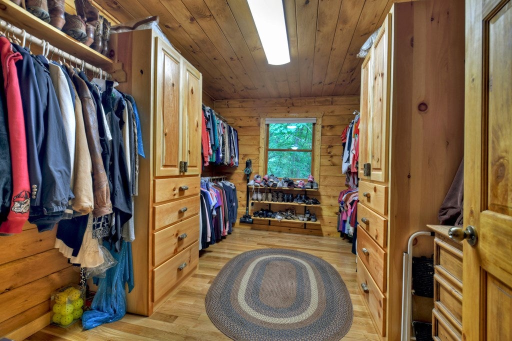 Morganton, Georgia, 30560, United States, 4 Bedrooms Bedrooms, ,6 BathroomsBathrooms,Residential,Active,1944072